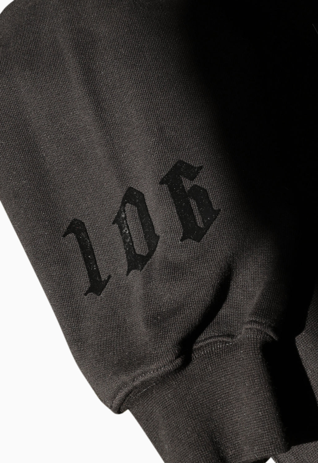 106 ESSENCE HOODIE